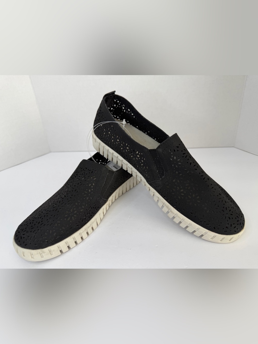 JSport Slip On Sneakers Size 7.5 Black Lightweight Comfort Perforated